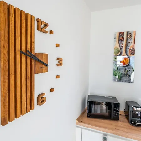 Apartment Hangar 19 Superior Mit Terrasse Und Garten H1w2 *