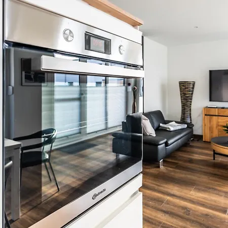 Hangar 19 Superior Mit Terrasse Und Garten H1w2 Apartment