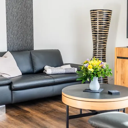 Hangar 19 Superior Mit Terrasse Und Garten H1w2 Apartment Schwerin (Mecklenburg-Vorpommern)