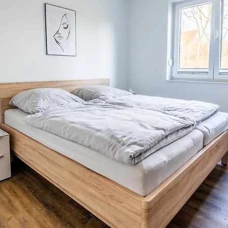 Hangar 19 Superior Mit Terrasse Und Garten H1w2 Apartment Schwerin (Mecklenburg-Vorpommern)