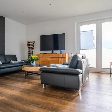 Apartment Hangar 19 Superior Mit Terrasse Und Garten H1w2 Schwerin (Mecklenburg-Vorpommern)